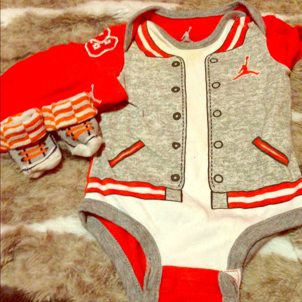Kids Nike onesie set